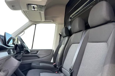 15 of 55 for VOLKSWAGEN CRAFTER 2.0 TDI 140PS Commerce High Roof Van