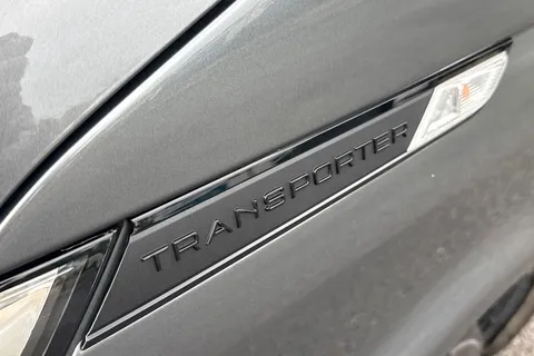 28 of 54 for VOLKSWAGEN TRANSPORTER 2.0 TDI 110 Highline Van