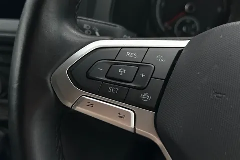 37 of 54 for VOLKSWAGEN TRANSPORTER 2.0 TDI 110 Highline Van