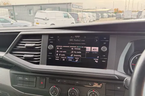 43 of 54 for VOLKSWAGEN TRANSPORTER 2.0 TDI 110 Highline Van