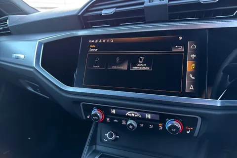 DF22LFG Audi Q3 S line 35 TFSI  150 PS 6-speed Thumbnail #39