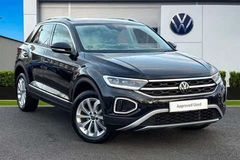 GK74CZF Volkswagen T-Roc 1.5 TSI Style 5dr DSG Thumbnail #2