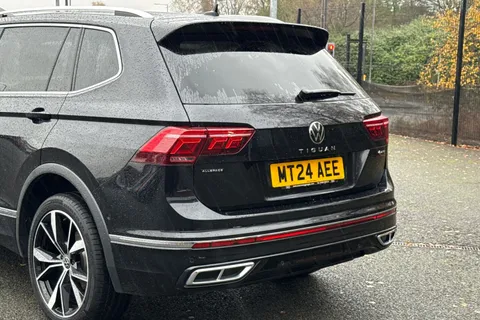 MT24AEE Volkswagen Tiguan Allspace 2.0 TSI R-Line DSG 4Motion Euro 6 (s/s) 5dr Thumbnail #9