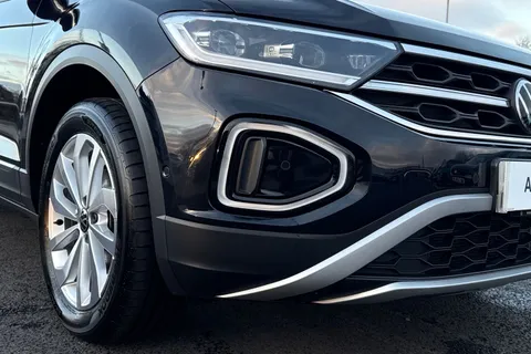 GK74CZF Volkswagen T-Roc 1.5 TSI Style 5dr DSG Thumbnail #10