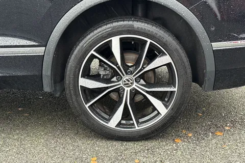 MT24AEE Volkswagen Tiguan Allspace 2.0 TSI R-Line DSG 4Motion Euro 6 (s/s) 5dr Thumbnail #13