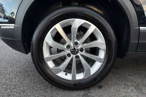 GK74CZF Volkswagen T-Roc 1.5 TSI Style 5dr DSG Thumbnail #12