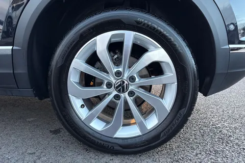 GK74CZF Volkswagen T-Roc 1.5 TSI Style 5dr DSG Thumbnail #14