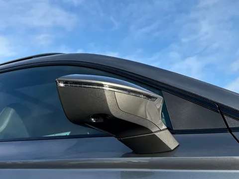 KM25AUO CUPRA Ateca 2.0 TSI VZ3 5dr DSG 4Drive **PANORAMIC SUNROOF** Thumbnail #27