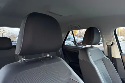 GK74CZF Volkswagen T-Roc 1.5 TSI Style 5dr DSG Thumbnail #25