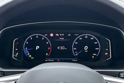 MT24AEE Volkswagen Tiguan Allspace 2.0 TSI R-Line DSG 4Motion Euro 6 (s/s) 5dr Thumbnail #29