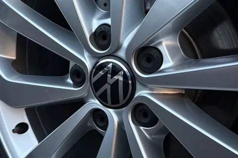 GK74CZF Volkswagen T-Roc 1.5 TSI Style 5dr DSG Thumbnail #31