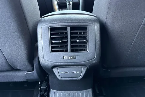 GK74CZF Volkswagen T-Roc 1.5 TSI Style 5dr DSG Thumbnail #33