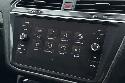 MT24AEE Volkswagen Tiguan Allspace 2.0 TSI R-Line DSG 4Motion Euro 6 (s/s) 5dr Thumbnail #42