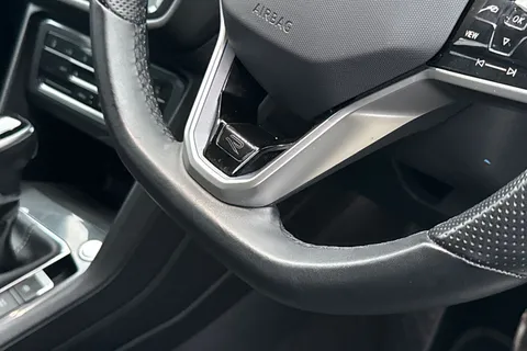 MT24AEE Volkswagen Tiguan Allspace 2.0 TSI R-Line DSG 4Motion Euro 6 (s/s) 5dr Thumbnail #50