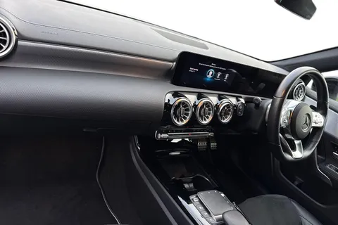 KE22OVK Mercedes-Benz A Class 1.3 A200 AMG Line Edition (Executive) 7G-DCT Euro 6 (s/s) 5dr Thumbnail #15