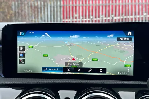 KE22OVK Mercedes-Benz A Class 1.3 A200 AMG Line Edition (Executive) 7G-DCT Euro 6 (s/s) 5dr Thumbnail #17