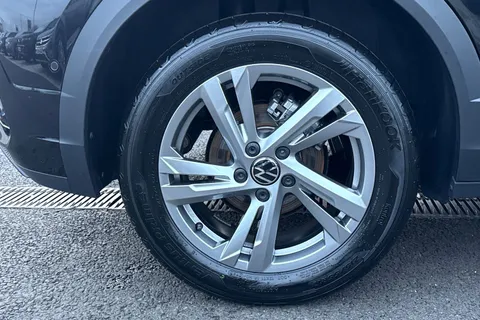 KN25MLY Volkswagen T-Roc 1.5 TSI R-Line 5dr DSG **REAR VIEW CAMERA** Thumbnail #22