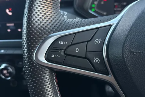 MK71CKC Renault Clio 1.0 TCe RS Line Euro 6 (s/s) 5dr Thumbnail #31