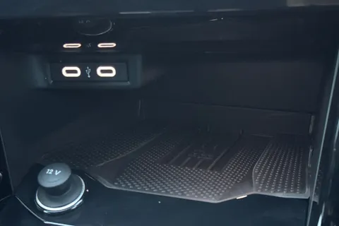 KN25MLY Volkswagen T-Roc 1.5 TSI R-Line 5dr DSG **REAR VIEW CAMERA** Thumbnail #40