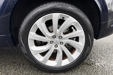 10 of 60 for Land Rover Discovery Sport 2.0 D180 MHEV R-Dynamic HSE Auto 4WD Euro 6 (s/s) 5dr