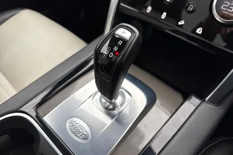 22 of 60 for Land Rover Discovery Sport 2.0 D180 MHEV R-Dynamic HSE Auto 4WD Euro 6 (s/s) 5dr