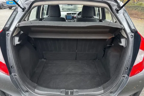 8 of 48 for HONDA JAZZ 1.3 SE 5dr CVT