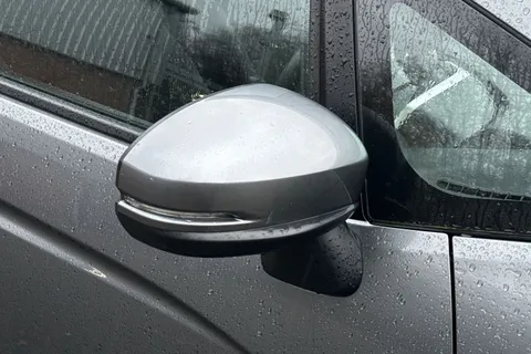 10 of 48 for HONDA JAZZ 1.3 SE 5dr CVT