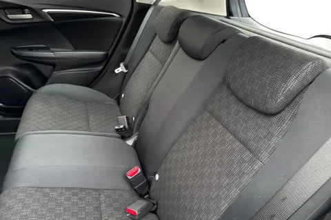 17 of 48 for HONDA JAZZ 1.3 SE 5dr CVT