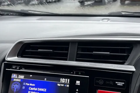 39 of 48 for HONDA JAZZ 1.3 SE 5dr CVT