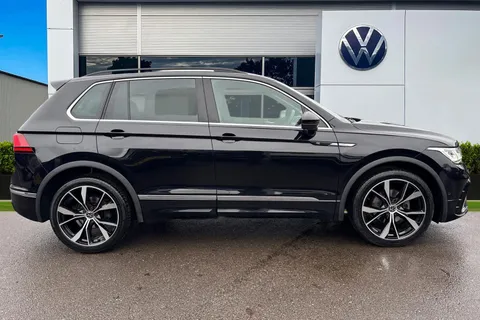 VO24YZZ Volkswagen Tiguan 1.5 TSI 150 R-Line 5dr DSG ⭐Rear view camera⭐ Thumbnail #4