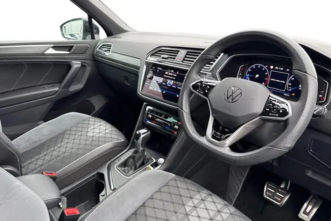 VO24YZZ Volkswagen Tiguan 1.5 TSI 150 R-Line 5dr DSG ⭐Rear view camera⭐ Thumbnail #8