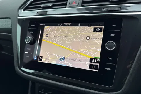 VO24YZZ Volkswagen Tiguan 1.5 TSI 150 R-Line 5dr DSG ⭐Rear view camera⭐ Thumbnail #12