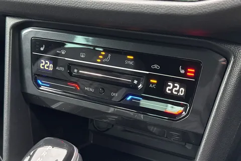 VO24YZZ Volkswagen Tiguan 1.5 TSI 150 R-Line 5dr DSG ⭐Rear view camera⭐ Thumbnail #19