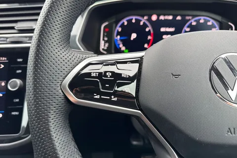 VO24YZZ Volkswagen Tiguan 1.5 TSI 150 R-Line 5dr DSG ⭐Rear view camera⭐ Thumbnail #45