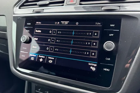 VO24YZZ Volkswagen Tiguan 1.5 TSI 150 R-Line 5dr DSG ⭐Rear view camera⭐ Thumbnail #56