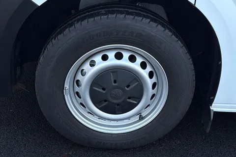MF75FVC Volkswagen Transporter 2.0 TDI 150 Commerce Plus Van Thumbnail #6