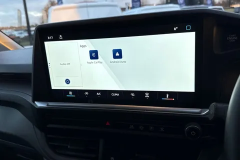 MF75FVC Volkswagen Transporter 2.0 TDI 150 Commerce Plus Van Thumbnail #11