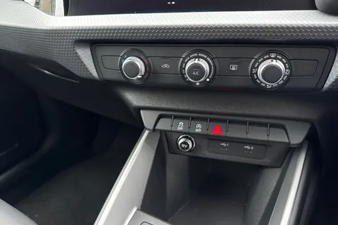 DG23BYK Audi A1 Sport 25 TFSI 95 PS 5-speed Thumbnail #20