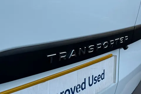 MF25HVC Volkswagen Transporter 2.0 TDI 110 Commerce Plus Van Thumbnail #28