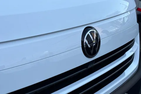 MF25HVC Volkswagen Transporter 2.0 TDI 110 Commerce Plus Van Thumbnail #31