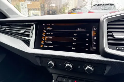 DG23BYK Audi A1 Sport 25 TFSI 95 PS 5-speed Thumbnail #33