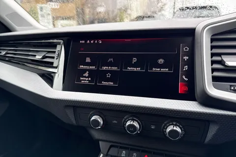 DG23BYK Audi A1 Sport 25 TFSI 95 PS 5-speed Thumbnail #39