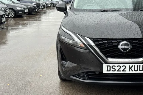 DS22KUU Nissan Qashqai 1.3 DiG-T MH Acenta Premium 5dr Thumbnail #26