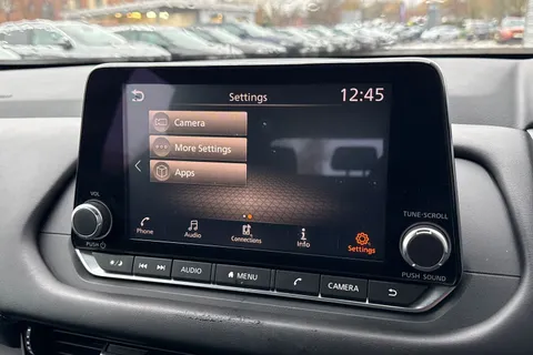 DS22KUU Nissan Qashqai 1.3 DiG-T MH Acenta Premium 5dr Thumbnail #47