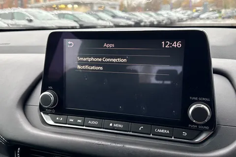 DS22KUU Nissan Qashqai 1.3 DiG-T MH Acenta Premium 5dr Thumbnail #48