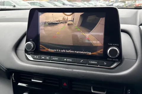 DS22KUU Nissan Qashqai 1.3 DiG-T MH Acenta Premium 5dr Thumbnail #50