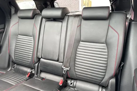 13 of 60 for Land Rover Discovery Sport 2.0 D240 MHEV R-Dynamic HSE Auto 4WD Euro 6 (s/s) 5dr