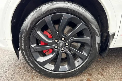 22 of 60 for Land Rover Discovery Sport 2.0 D240 MHEV R-Dynamic HSE Auto 4WD Euro 6 (s/s) 5dr