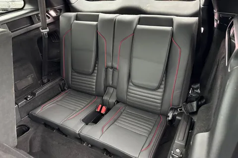 38 of 60 for Land Rover Discovery Sport 2.0 D240 MHEV R-Dynamic HSE Auto 4WD Euro 6 (s/s) 5dr