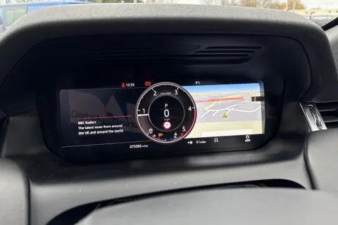 46 of 60 for Land Rover Discovery Sport 2.0 D240 MHEV R-Dynamic HSE Auto 4WD Euro 6 (s/s) 5dr